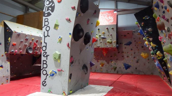 島根県のクライミング施設「クライミングスタジオ BoulderBase（ボルダベース）」